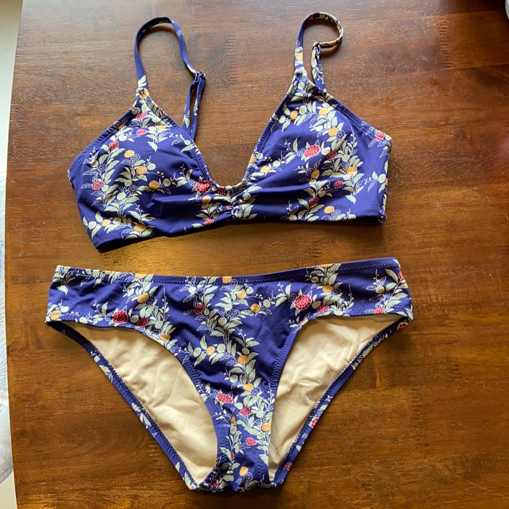 Faherty Japanese floral swim